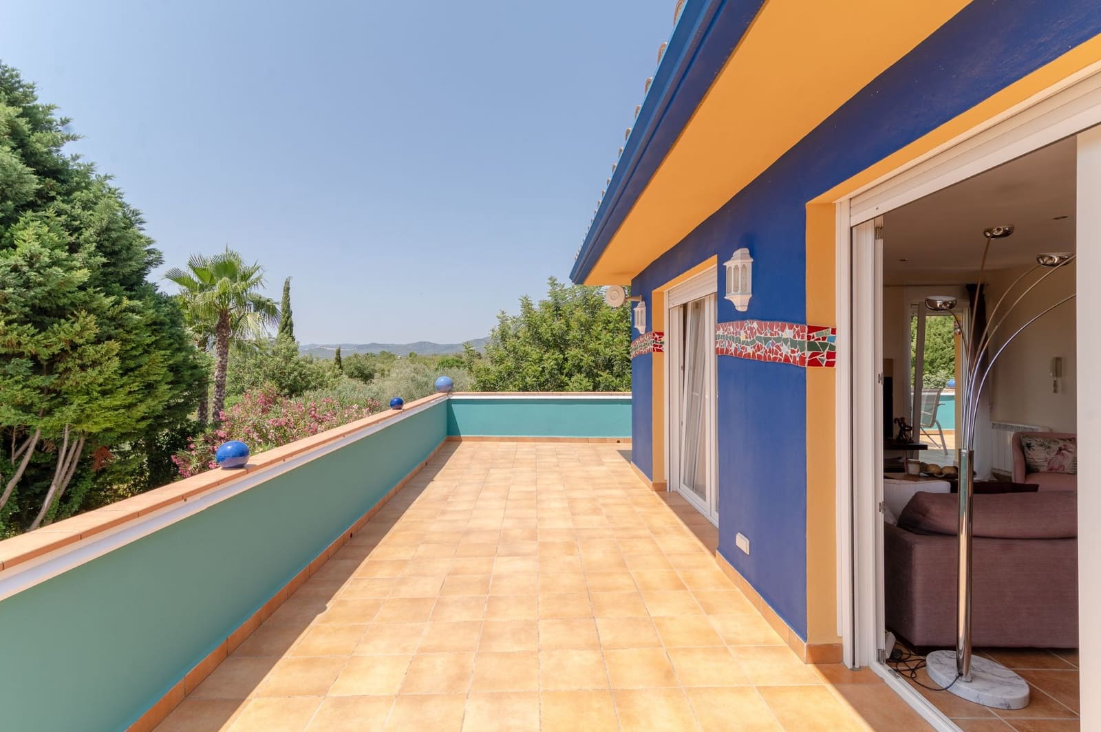 3 soveværelse Villa til salg i Calig med swimmingpool garage - € 649.000 (Ref: 9097625)