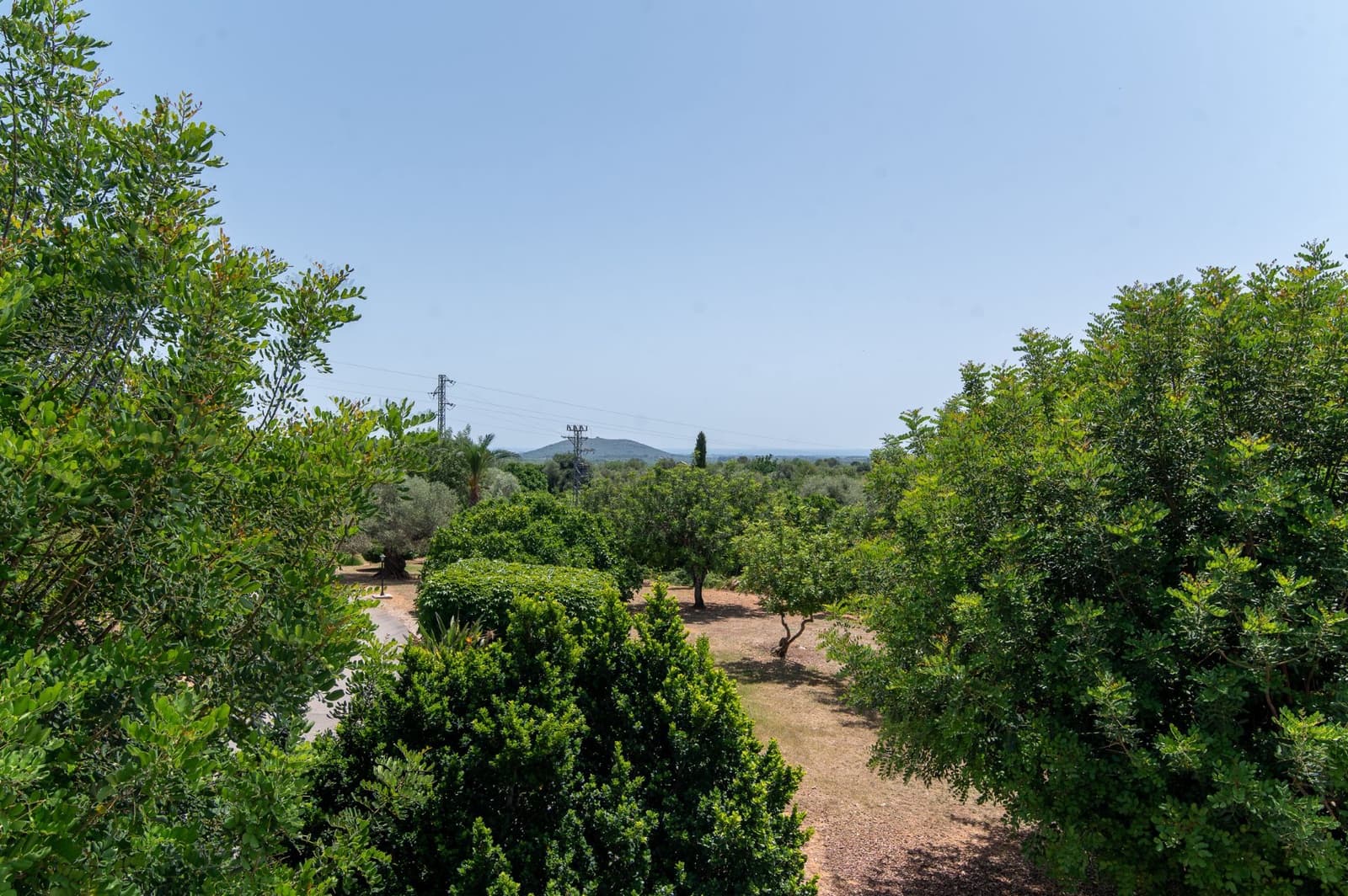 3 soveværelse Villa til salg i Calig med swimmingpool garage - € 649.000 (Ref: 9097625)