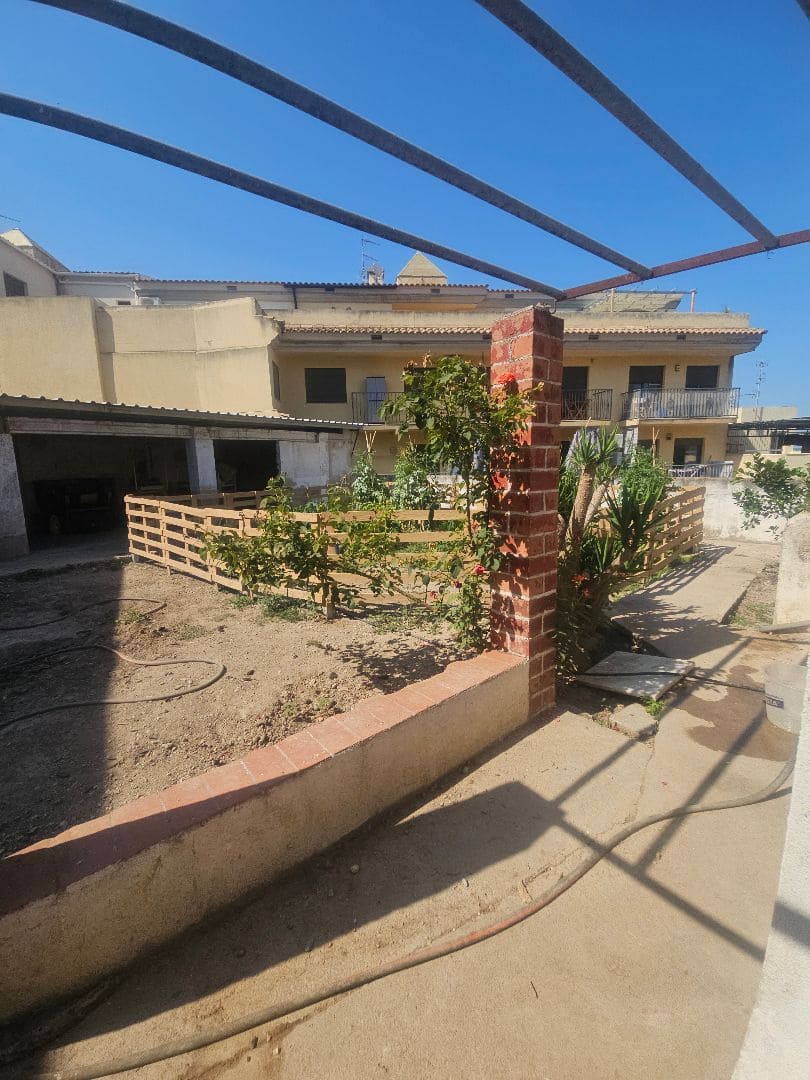 4 sypialnia Dom na sprzedaż w Calig z garażem - 139 000 € (Ref: 9101686)