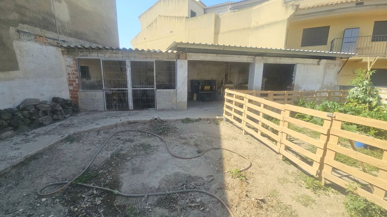 4 sypialnia Dom na sprzedaż w Calig z garażem - 139 000 € (Ref: 9101686)