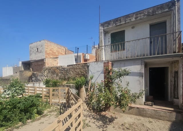 4 soveværelse Byhus til salg i Càlig med garage - € 149.000 (Ref: 9101686)