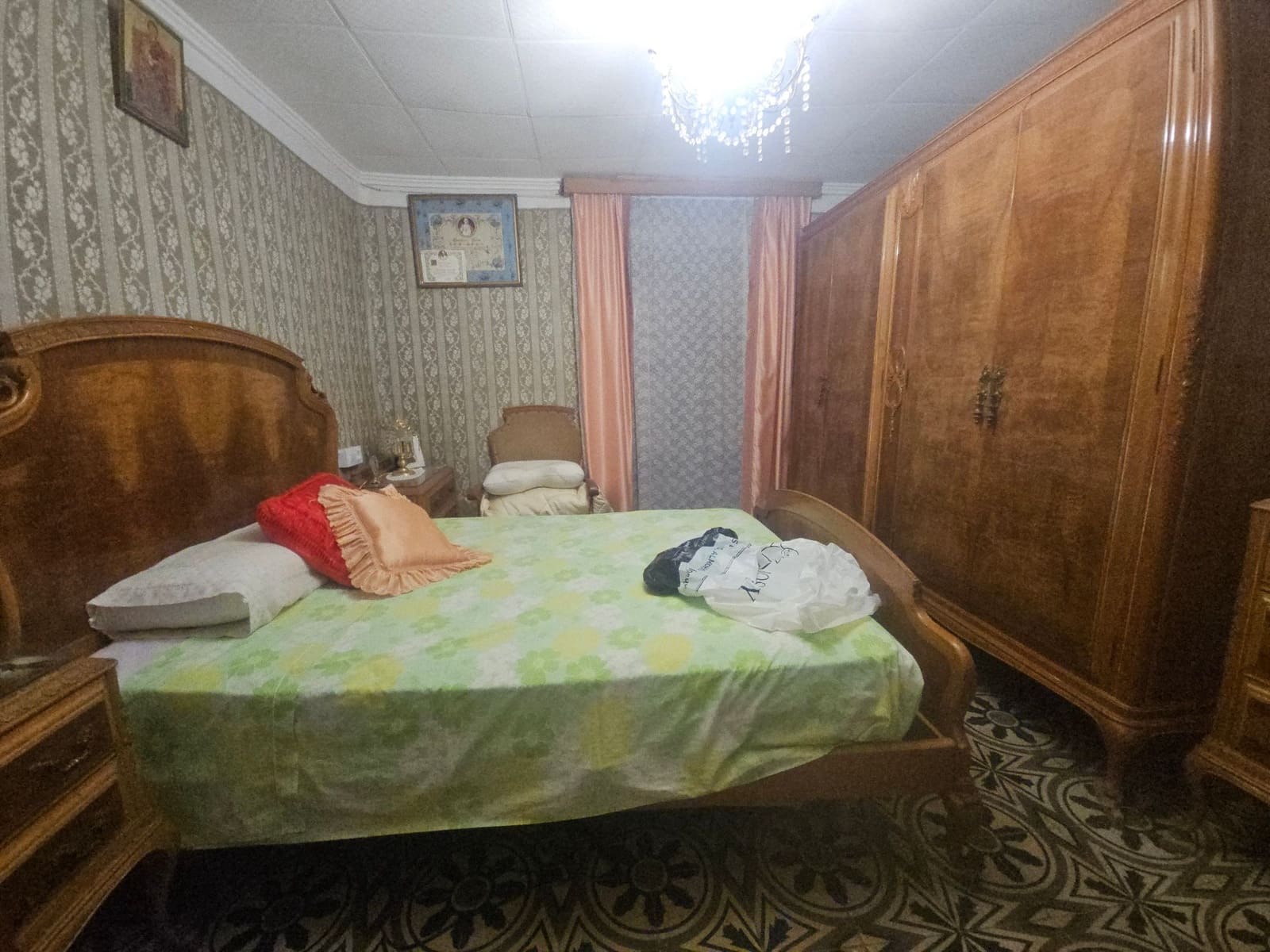 5 soveværelse Byhus til salg i Calig - € 65.000 (Ref: 9133847)