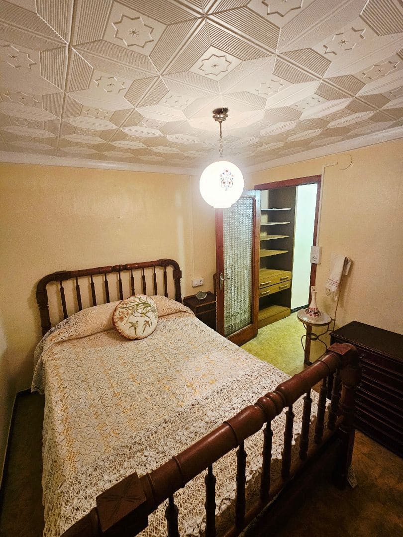 5 makuuhuone Omakotitalo myytävänä paikassa Calig - 65 000 € (Ref: 9133847)