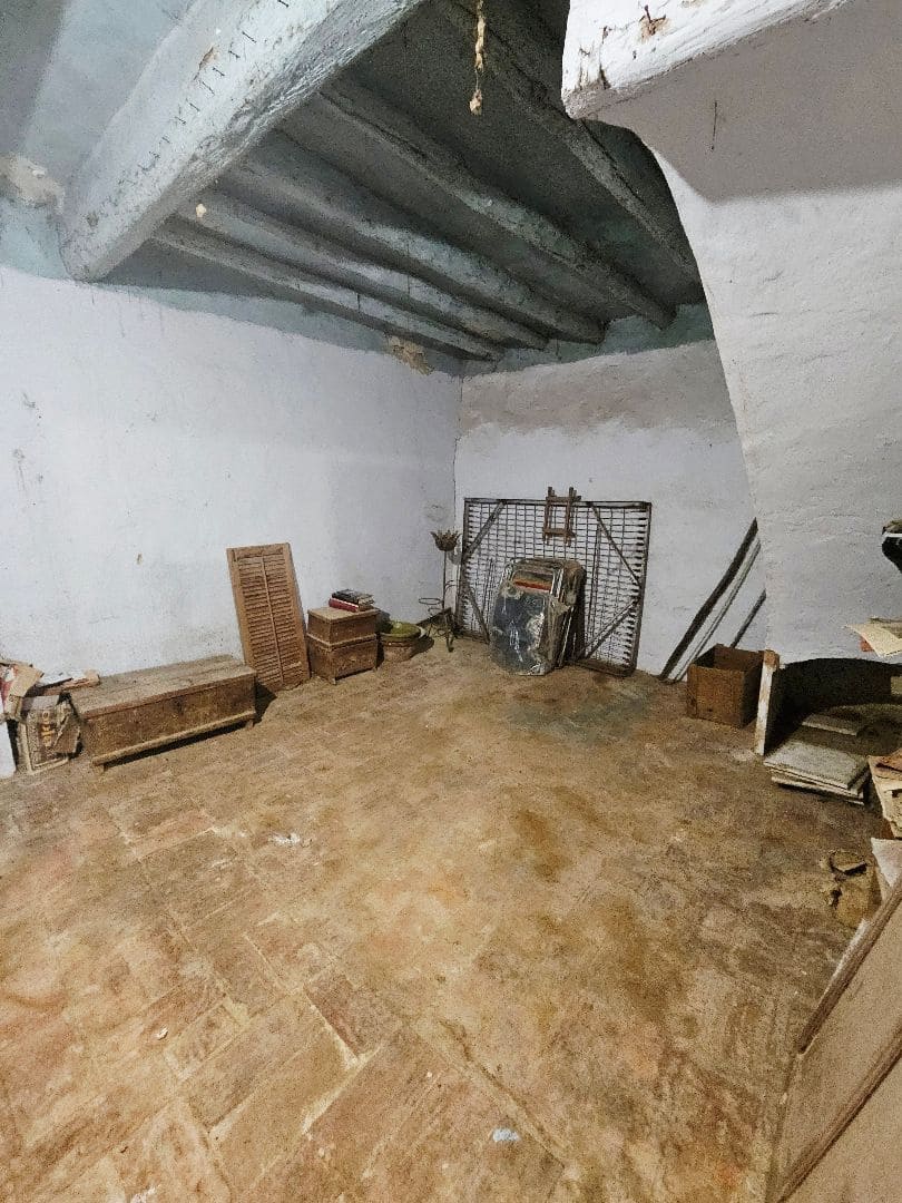 5 makuuhuone Omakotitalo myytävänä paikassa Calig - 65 000 € (Ref: 9133847)