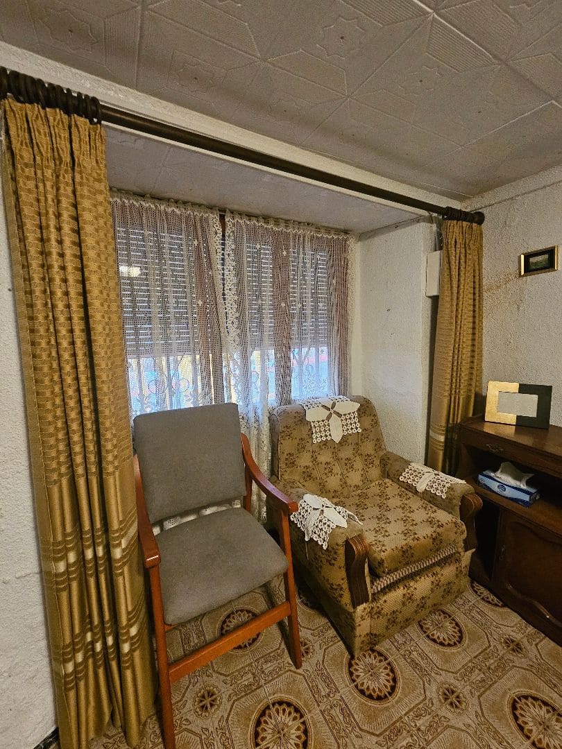 5 makuuhuone Omakotitalo myytävänä paikassa Calig - 65 000 € (Ref: 9133847)