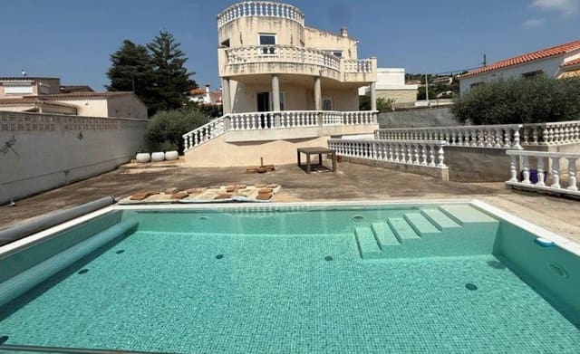 3 soveværelse Villa til salg i Vinaròs med swimmingpool garage - € 430.000 (Ref: 9191919)