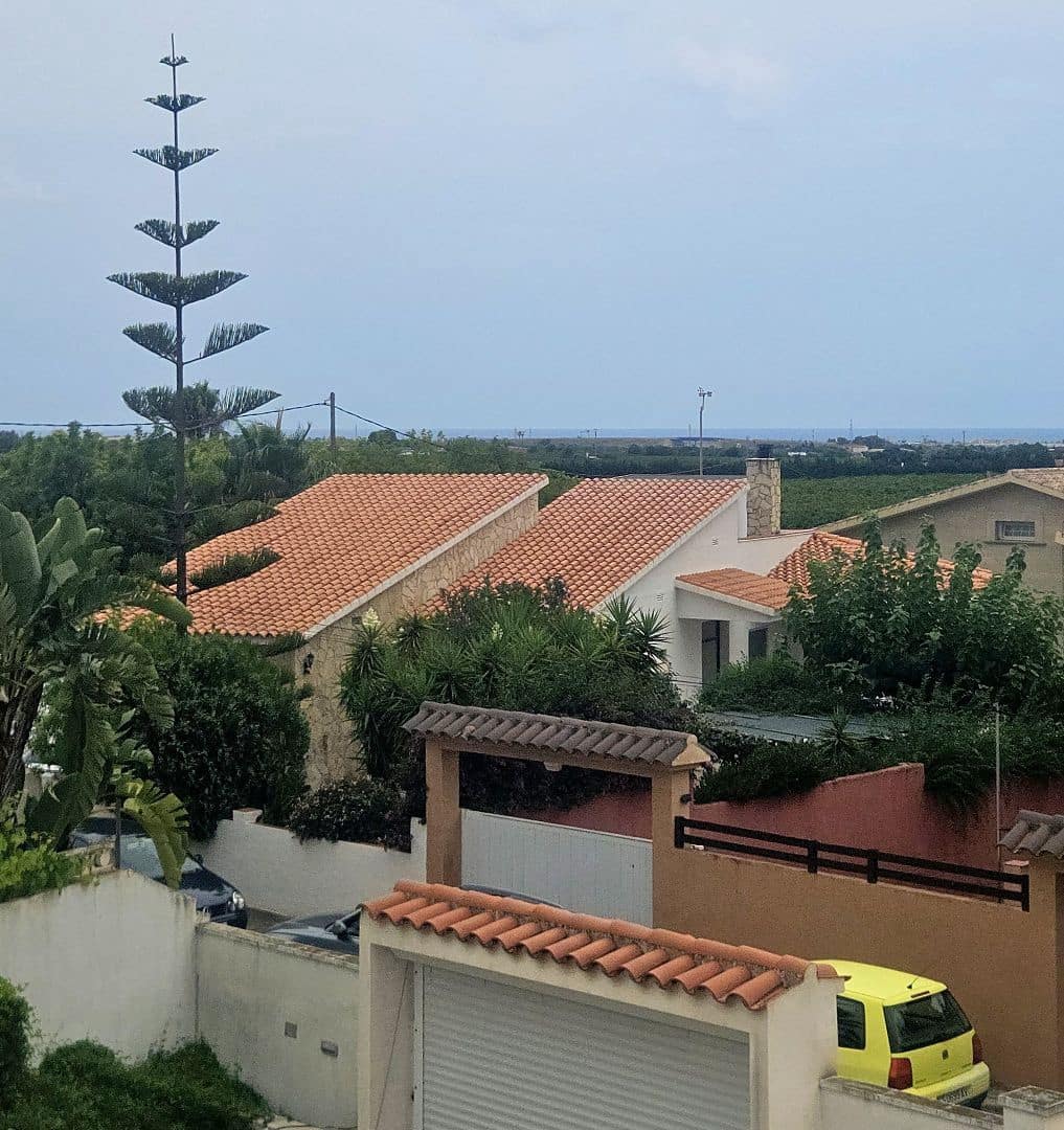 3 sypialnia Willa na sprzedaż w Vinaros z basenem garażem - 430 000 € (Ref: 9191919)