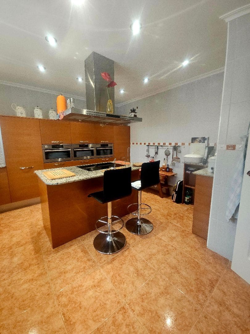 3 sypialnia Willa na sprzedaż w Vinaros z basenem garażem - 430 000 € (Ref: 9191919)