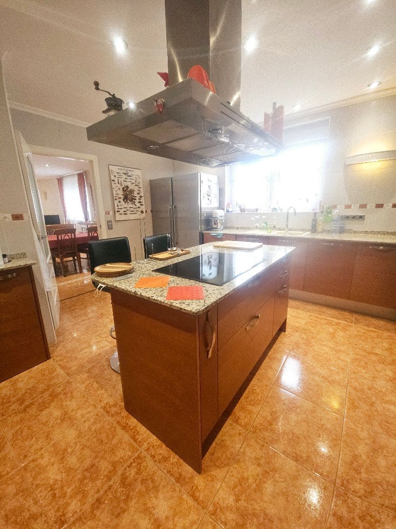 3 sypialnia Willa na sprzedaż w Vinaros z basenem garażem - 430 000 € (Ref: 9191919)
