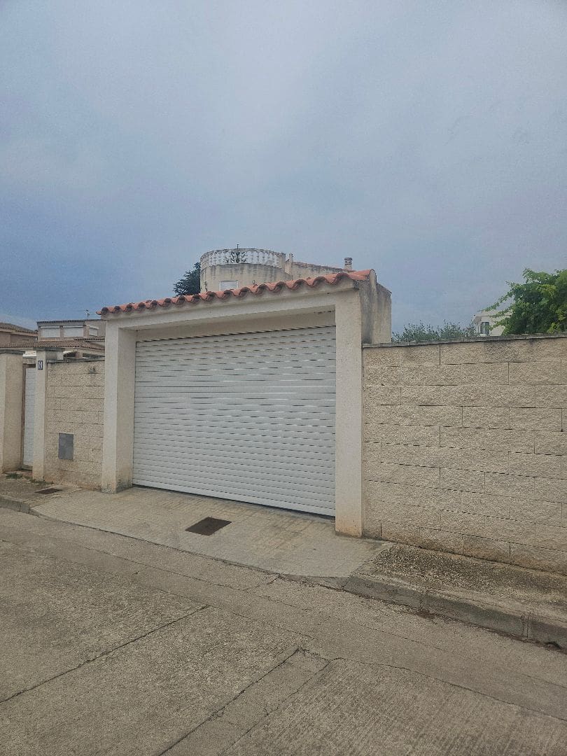 3 sypialnia Willa na sprzedaż w Vinaros z basenem garażem - 430 000 € (Ref: 9191919)