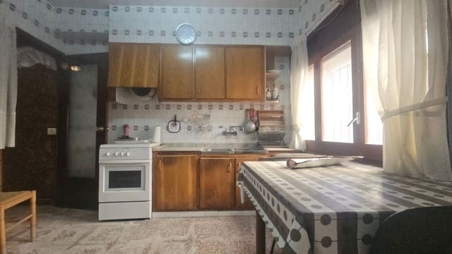 4 bedroom Townhouse for sale in Càlig - € 75,000 (Ref: 9205583)