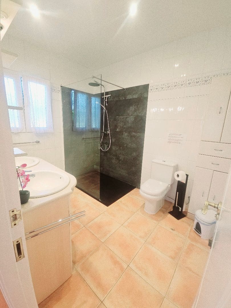 3 sypialnia Willa na sprzedaż w Vinaros z basenem garażem - 395 000 € (Ref: 9218991)