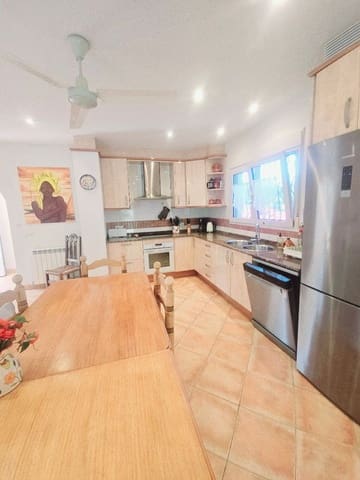 3 sypialnia Willa na sprzedaż w Vinaròs z basenem garażem - 395 000 € (Ref: 9218991)