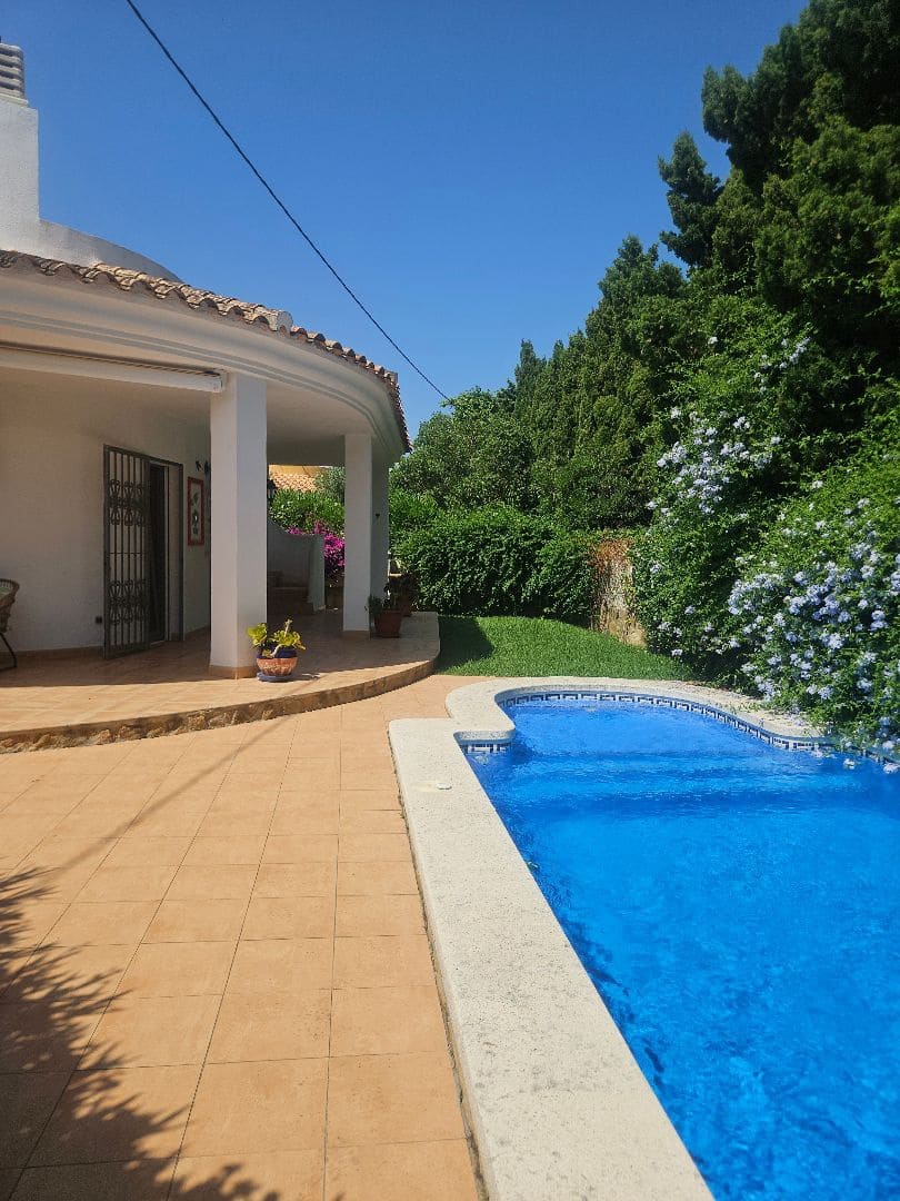 3 sypialnia Willa na sprzedaż w Vinaros z basenem garażem - 395 000 € (Ref: 9218991)