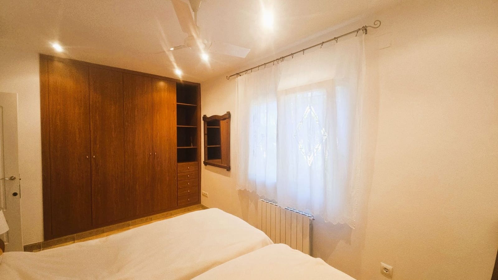 3 sypialnia Willa na sprzedaż w Vinaros z basenem garażem - 395 000 € (Ref: 9218991)