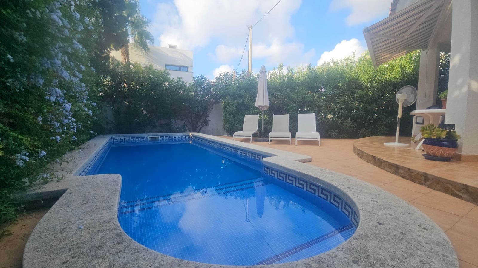 3 sypialnia Willa na sprzedaż w Vinaros z basenem garażem - 395 000 € (Ref: 9218991)