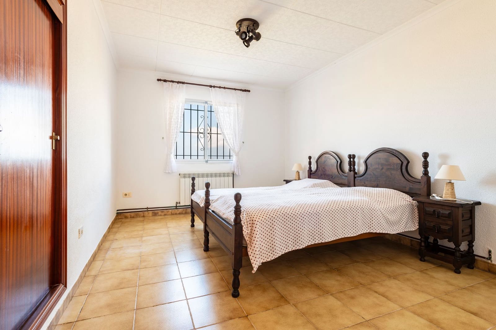 4 slaapkamer Villa te koop in Vinaros met zwembad garage - € 687.000 (Ref: 9296155)