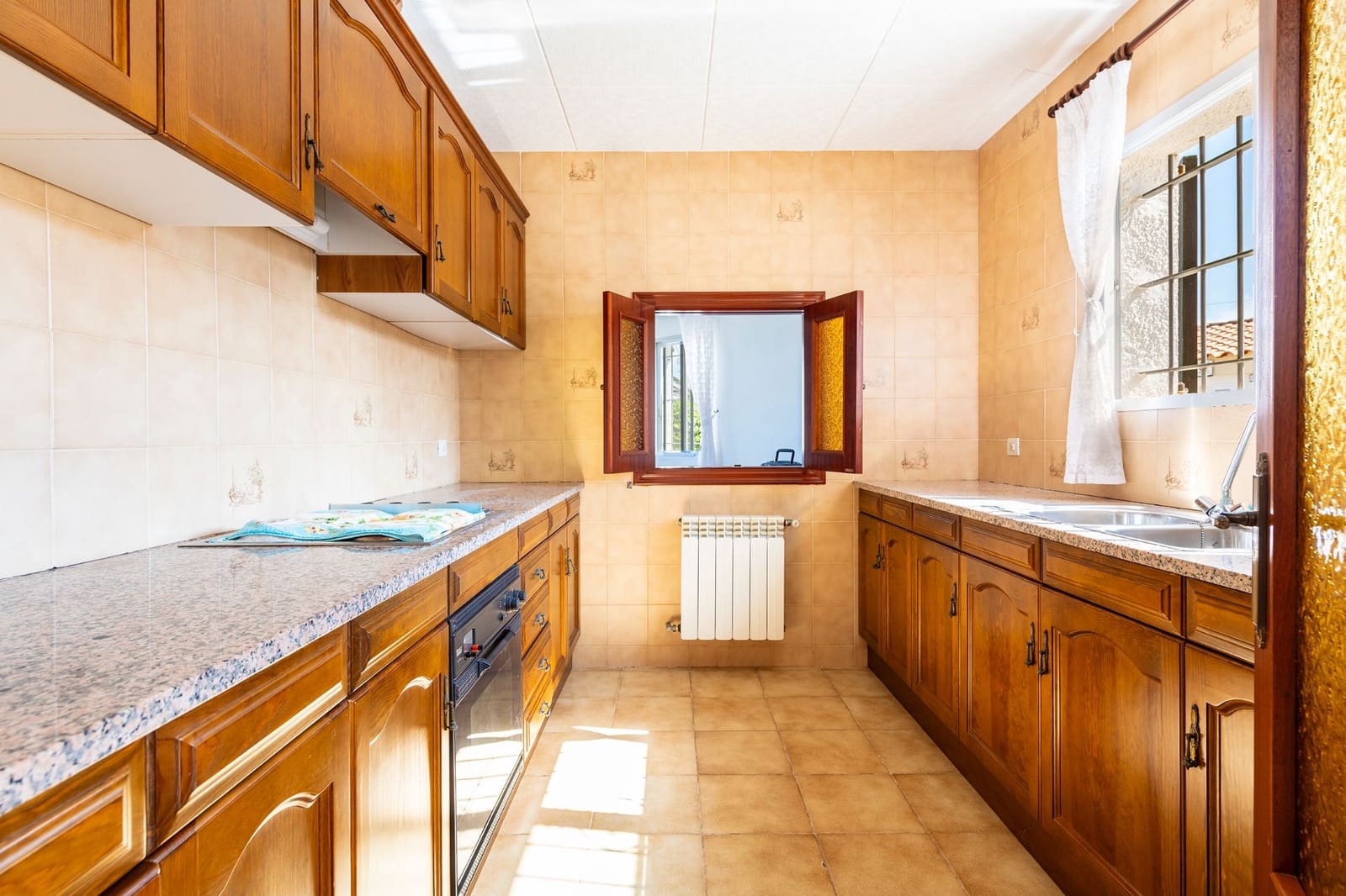 4 slaapkamer Villa te koop in Vinaros met zwembad garage - € 687.000 (Ref: 9296155)