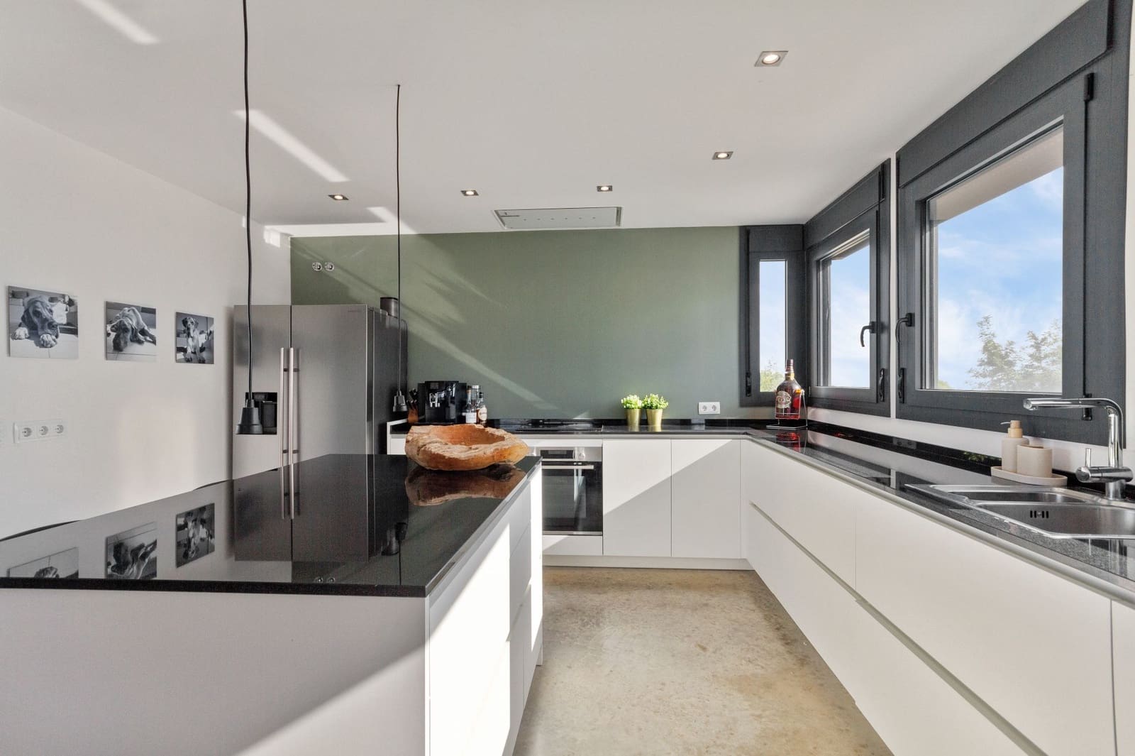 4 bedroom Finca/Country House for sale in Cervera del Maestre / Cervera del Maestrat with pool garage - € 665,000 (Ref: 9307267)