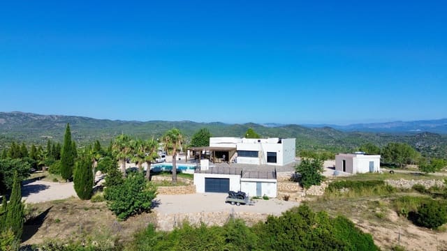 4 sypialnia Finka/Dom wiejski na sprzedaż w Cervera del Maestre / Cervera del Maestrat z basenem garażem - 665 000 € (Ref: 9307267)