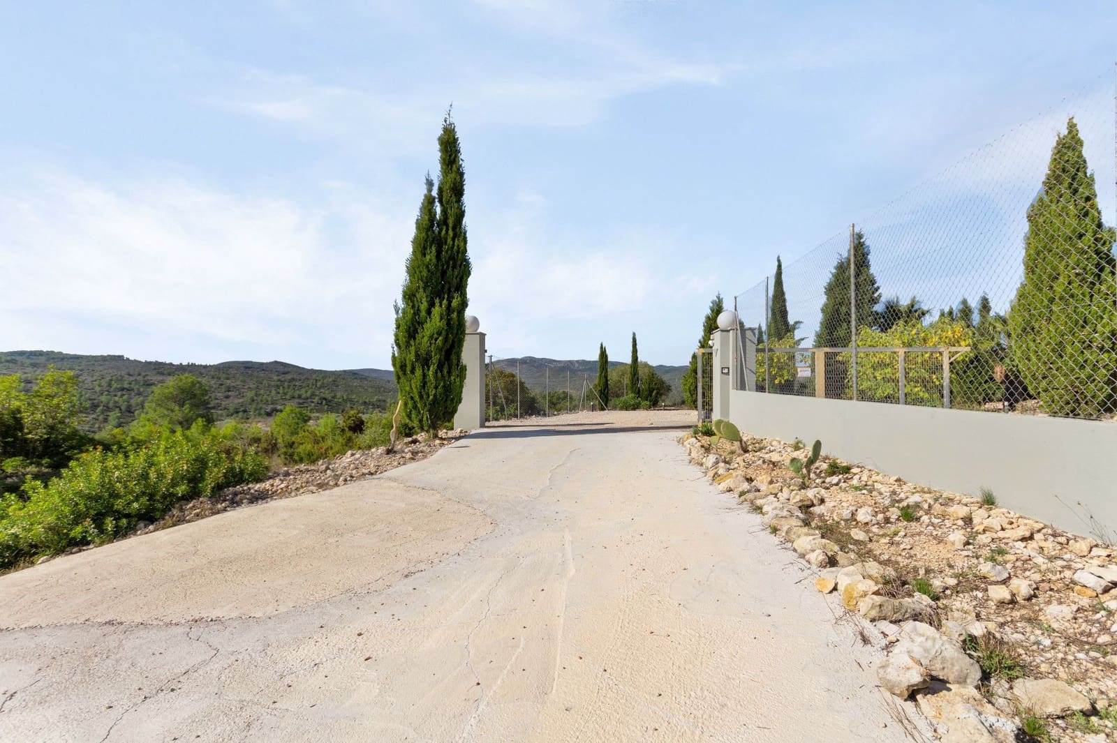 4 bedroom Finca/Country House for sale in Cervera del Maestre / Cervera del Maestrat with pool garage - € 665,000 (Ref: 9307267)