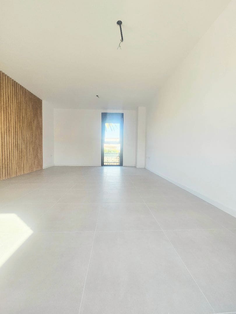 3 sypialnia Dom na sprzedaż w Vinaros z basenem garażem - 271 500 € (Ref: 9332863)