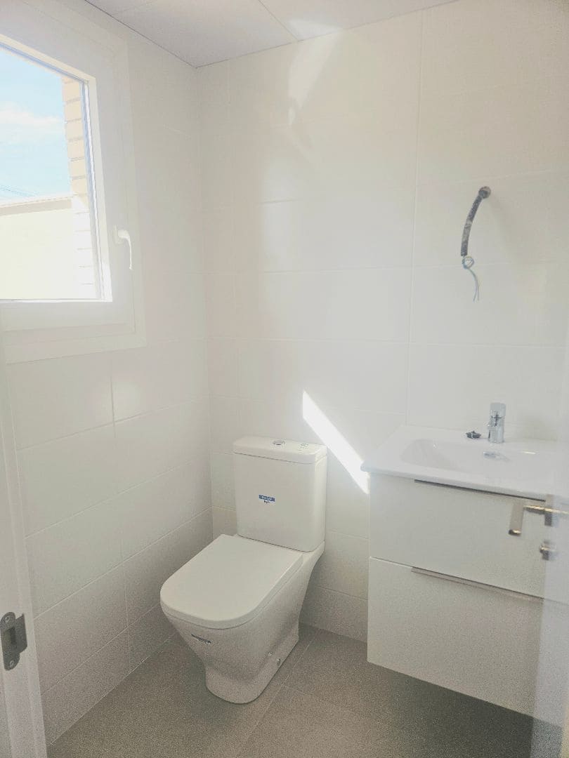 3 sypialnia Dom na sprzedaż w Vinaros z basenem garażem - 271 500 € (Ref: 9332863)