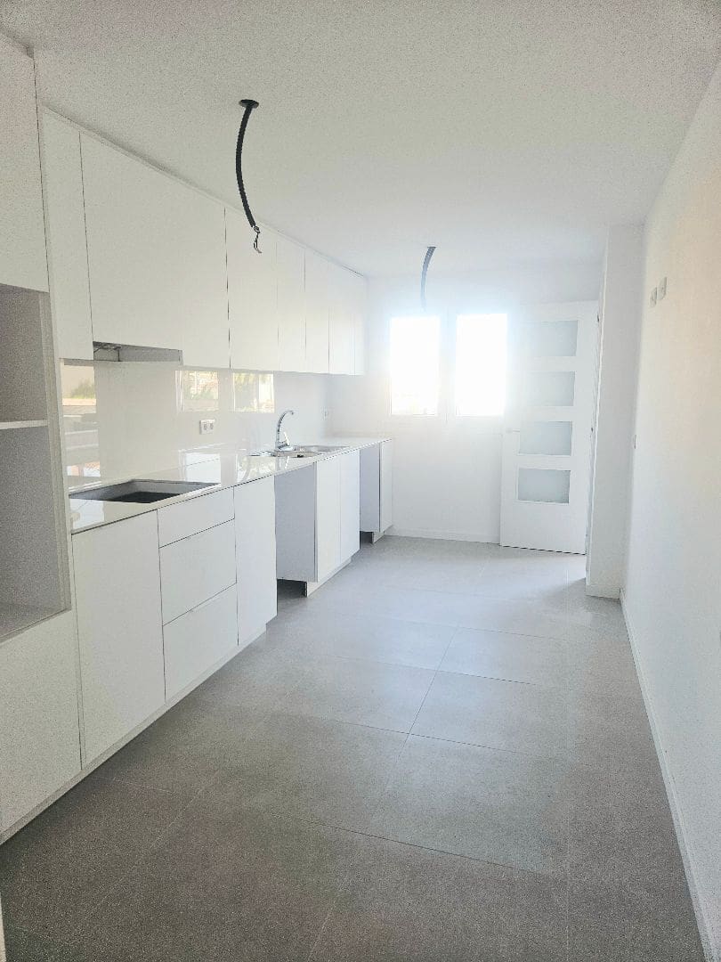 3 sypialnia Dom na sprzedaż w Vinaros z basenem garażem - 271 500 € (Ref: 9332863)