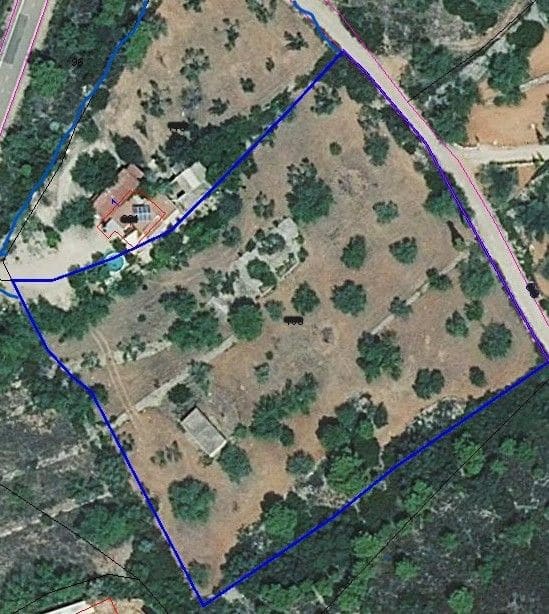 5 makuuhuone Maalaistalo myytävänä paikassa Cervera del Maestre / Cervera del Maestrat mukana uima-altaan 
autotalli - 125 000 € (Ref: 9410176)