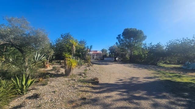 5 bedroom Finca/Country House for sale in Cervera del Maestre / Cervera del Maestrat with pool garage - € 125,000 (Ref: 9410176)