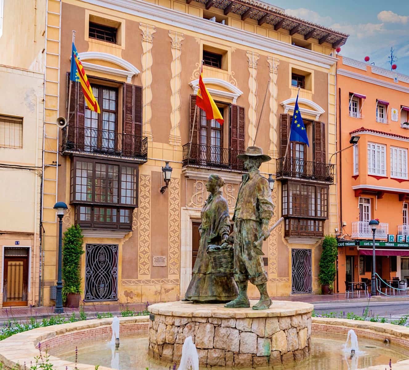 5 soveværelse Villa til salg i Benicarlo med swimmingpool garage - € 590.000 (Ref: 9438906)