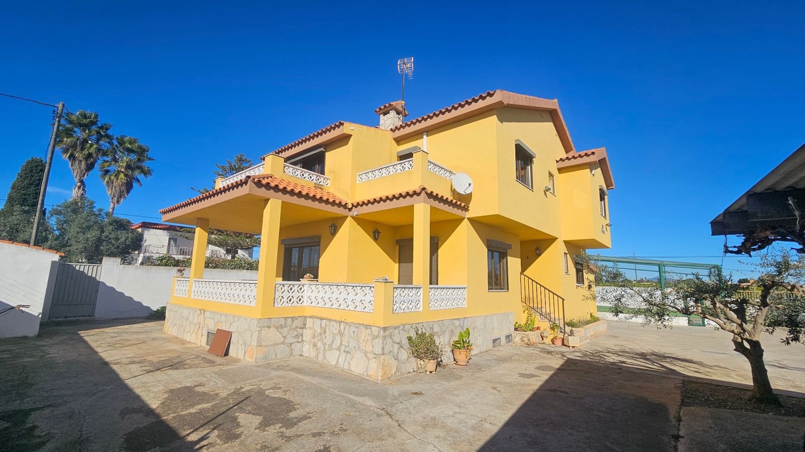 5 soveværelse Villa til salg i Benicarlo med swimmingpool garage - € 590.000 (Ref: 9438906)