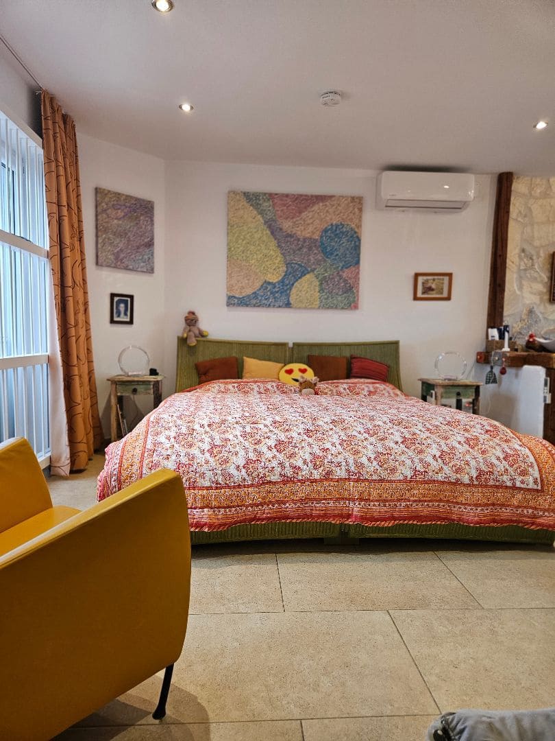 3 makuuhuone Maalaistalo myytävänä paikassa Calig mukana uima-altaan 
autotalli - 590 000 € (Ref: 9442821)