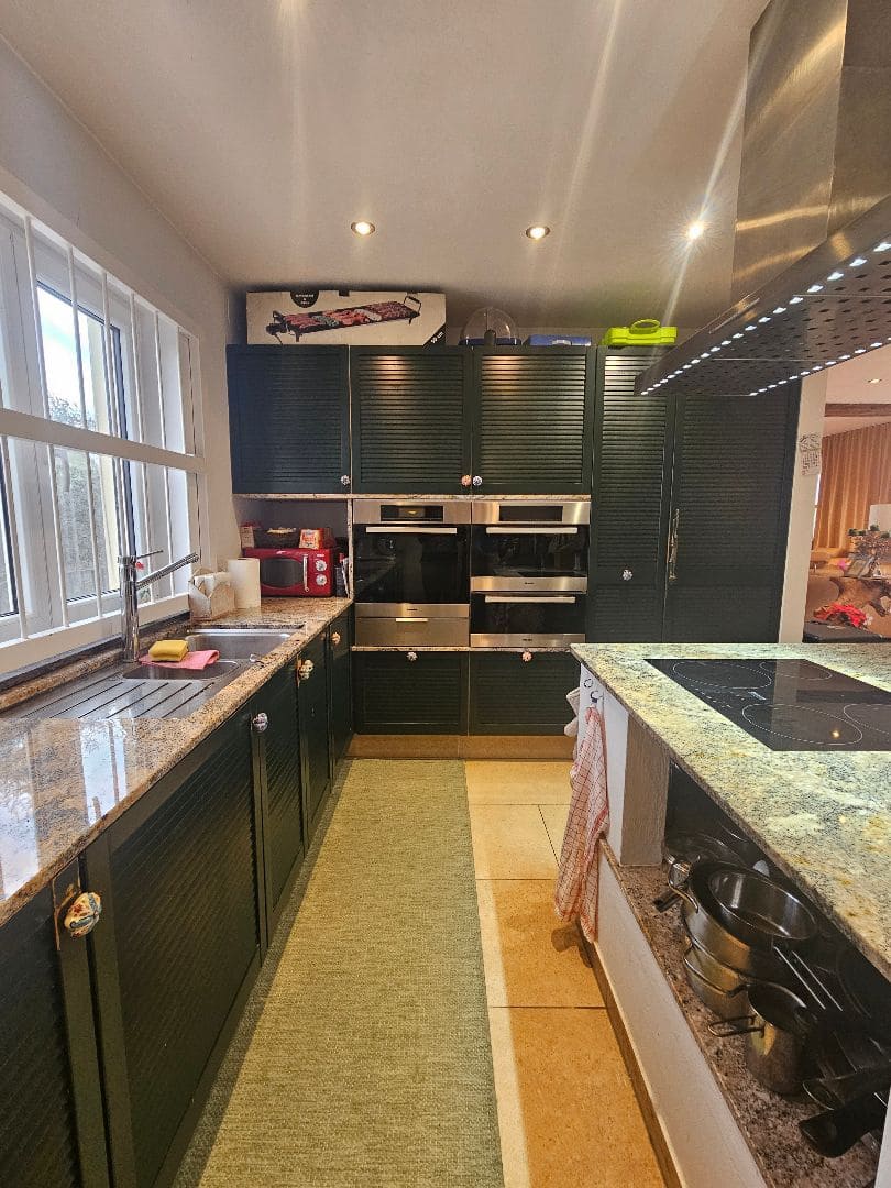 3 makuuhuone Maalaistalo myytävänä paikassa Calig mukana uima-altaan 
autotalli - 590 000 € (Ref: 9442821)