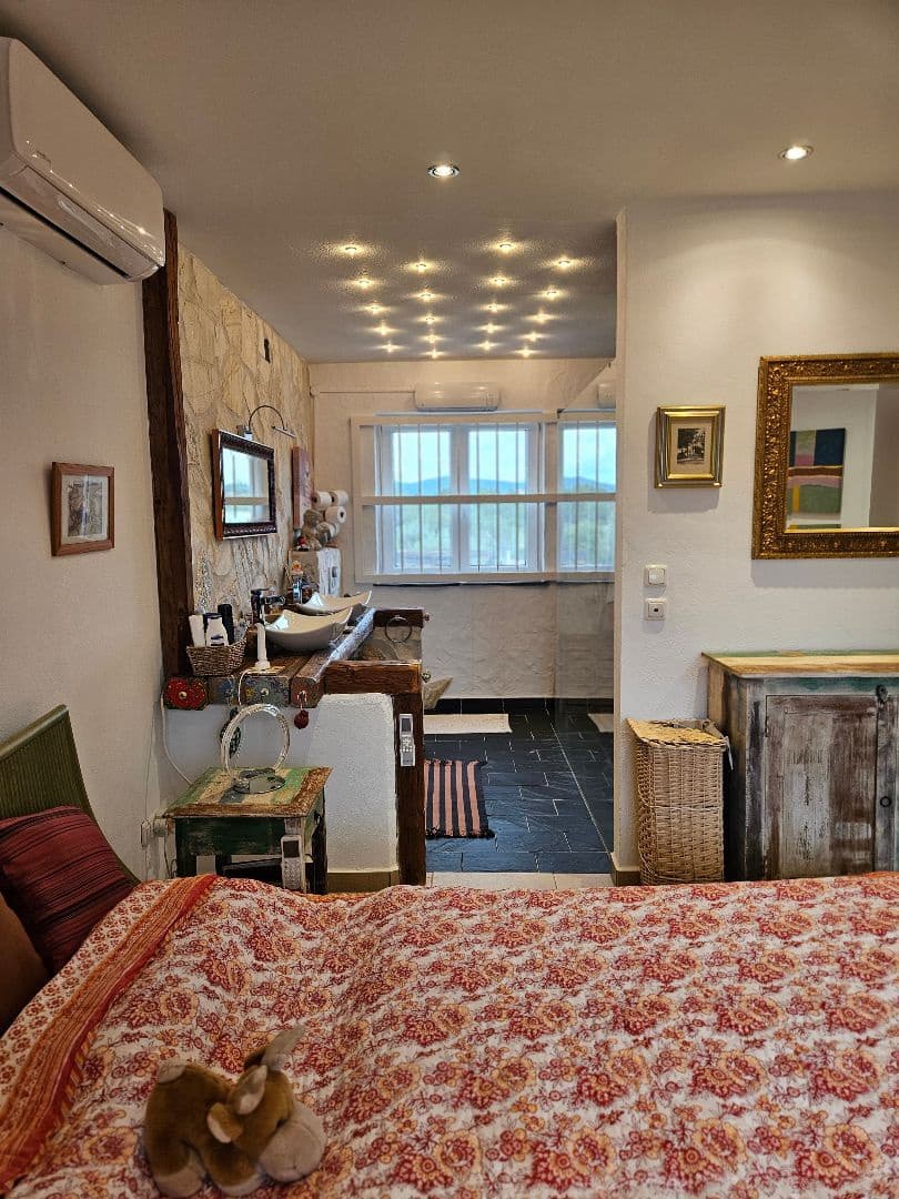 3 makuuhuone Maalaistalo myytävänä paikassa Calig mukana uima-altaan 
autotalli - 590 000 € (Ref: 9442821)