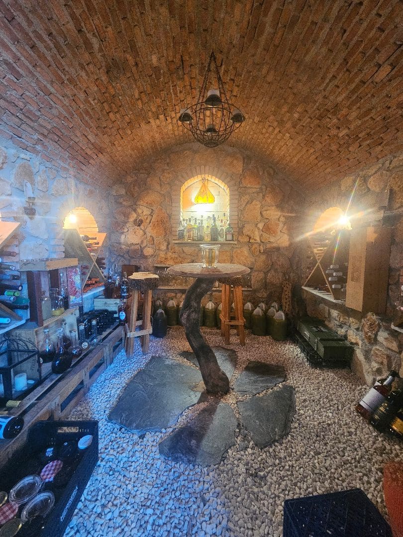 3 makuuhuone Maalaistalo myytävänä paikassa Calig mukana uima-altaan 
autotalli - 590 000 € (Ref: 9442821)