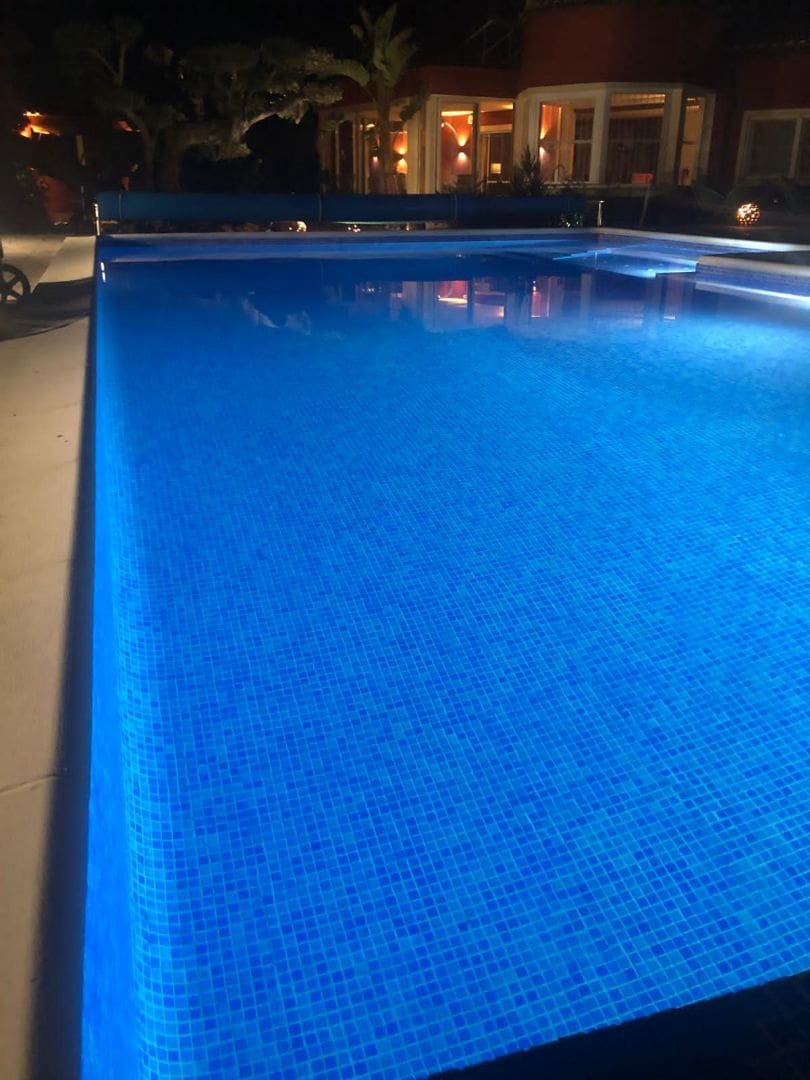 3 makuuhuone Maalaistalo myytävänä paikassa Calig mukana uima-altaan 
autotalli - 590 000 € (Ref: 9442821)