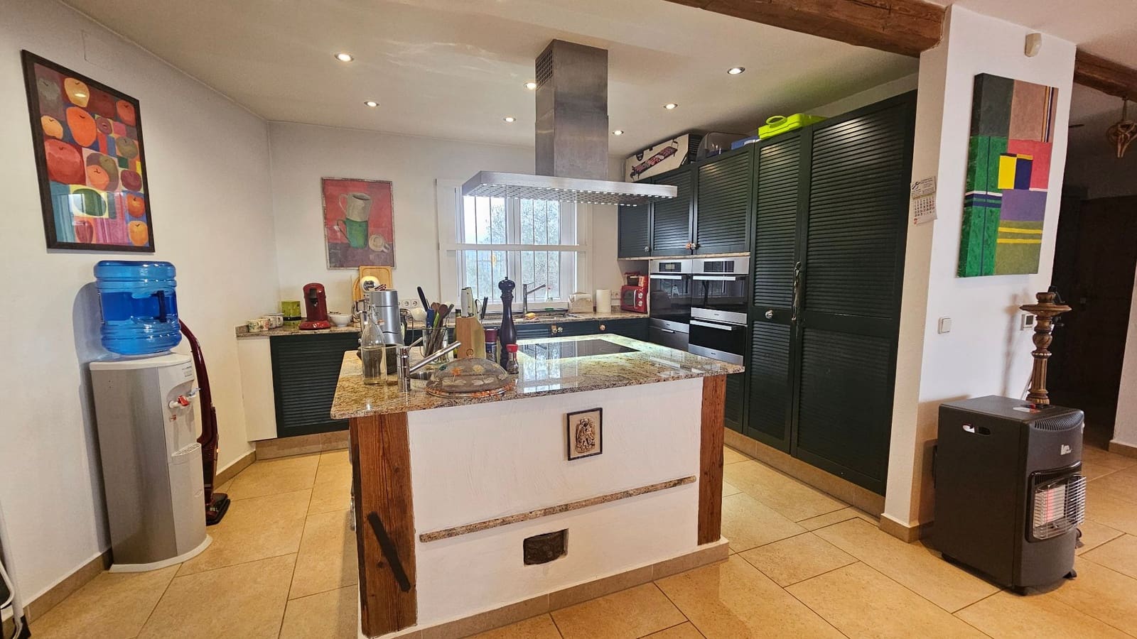 3 makuuhuone Maalaistalo myytävänä paikassa Calig mukana uima-altaan 
autotalli - 590 000 € (Ref: 9442821)