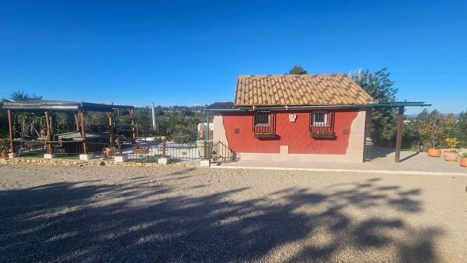 3 makuuhuone Maalaistalo myytävänä paikassa Calig mukana uima-altaan 
autotalli - 590 000 € (Ref: 9442821)