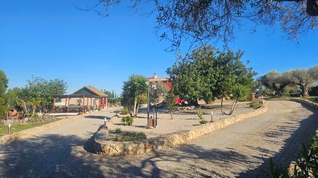 3 soveværelse Finca/Landehus til salg i Càlig med swimmingpool garage - € 590.000 (Ref: 9442821)