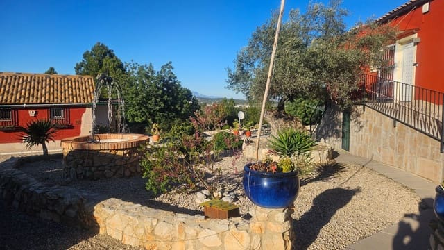 3 soveværelse Finca/Landehus til salg i Càlig med swimmingpool garage - € 590.000 (Ref: 9442821)