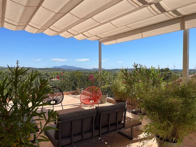 9 soveværelse Finca/Landehus til salg i Cervera del Maestre / Cervera del Maestrat med swimmingpool - € 1.200.000 (Ref: 9517936)