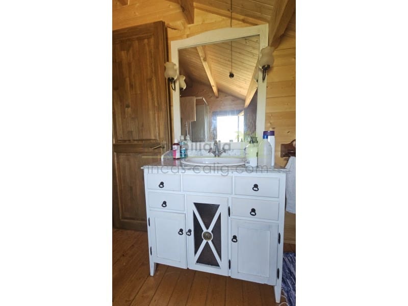 4 sypialnia Finka/Dom wiejski na sprzedaż w Calig - 185 000 € (Ref: 9565369)