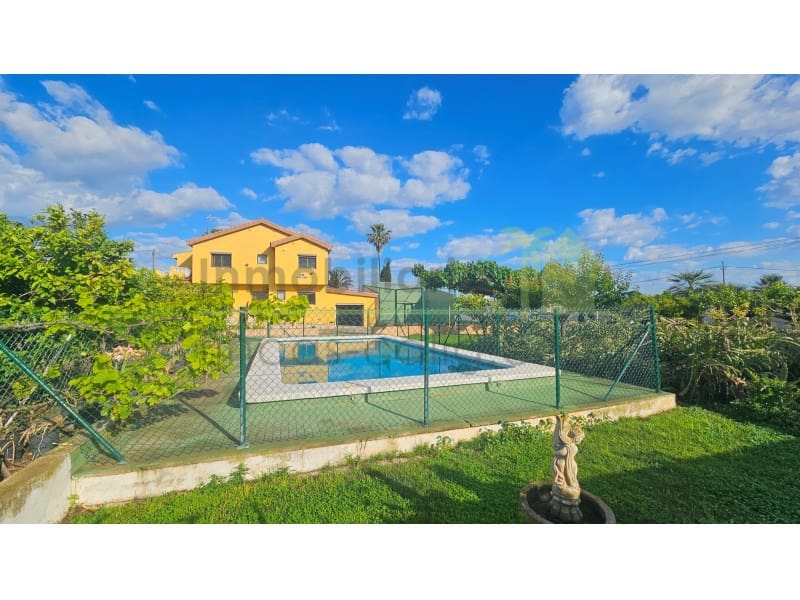 5 bedroom Villa for sale in Benicarlo with pool garage - € 480,000 (Ref: 9568901)