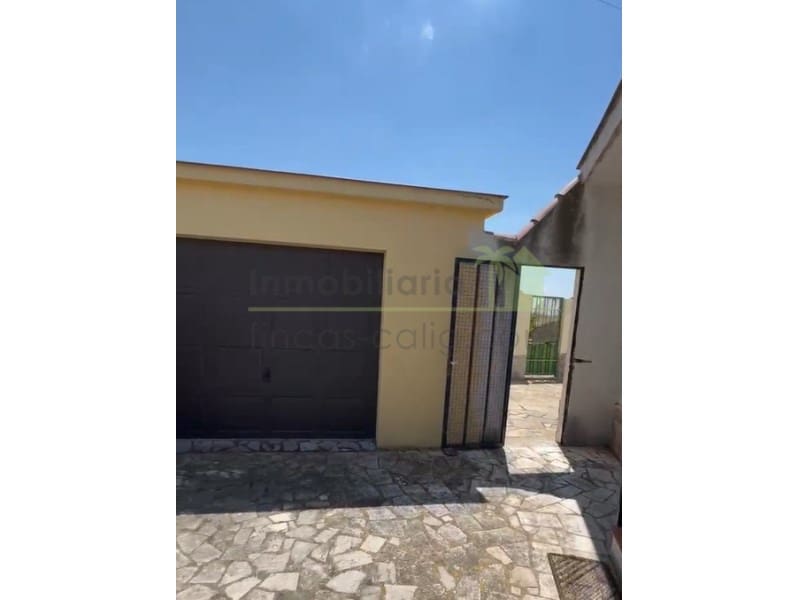 2 soveværelse Villa til salg i Sant Jordi med garage - € 165.000 (Ref: 9568902)