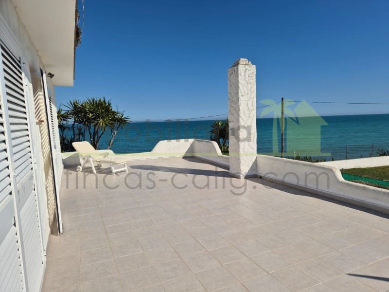 3 slaapkamer Villa te koop in Benicarlo met garage - € 595.000 (Ref: 9568903)