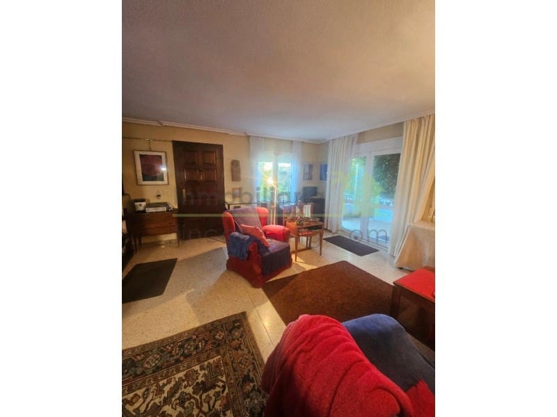 Casa de 4 habitaciones en Vinaròs en venta con garaje - 220.000 € (Ref: 9568908)