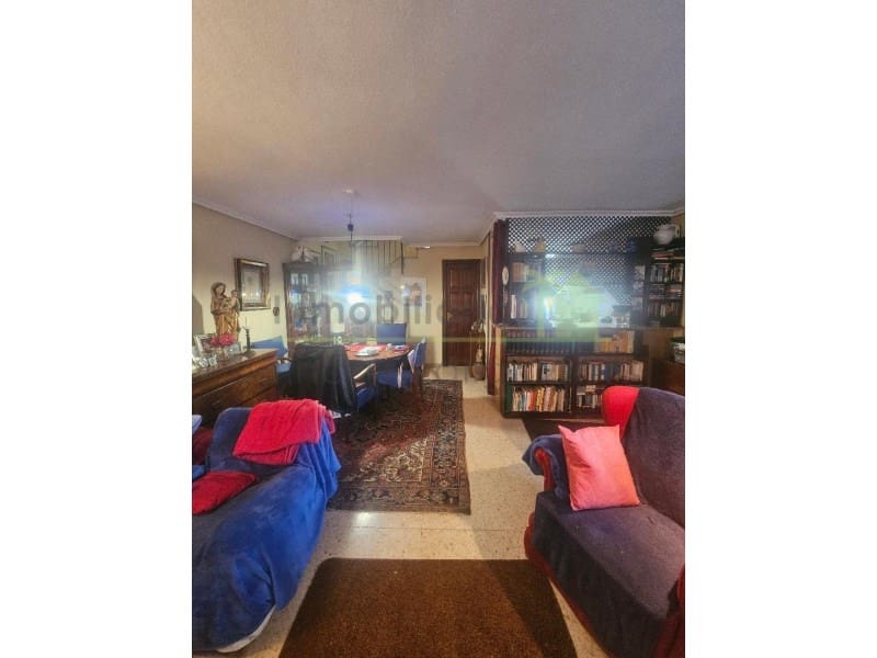 Casa de 4 habitaciones en Vinaròs en venta con garaje - 220.000 € (Ref: 9568908)