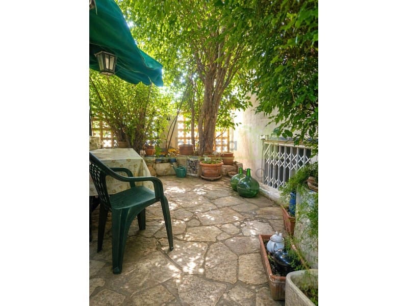 4 bedroom Townhouse for sale in Vinaros with garage - € 199,000 (Ref: 9568908)