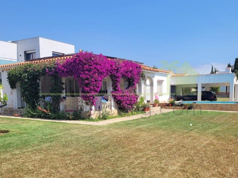 3 Zimmer Villa zu verkaufen in Vinaros mit Pool - 499.000 € (Ref: 9568909)